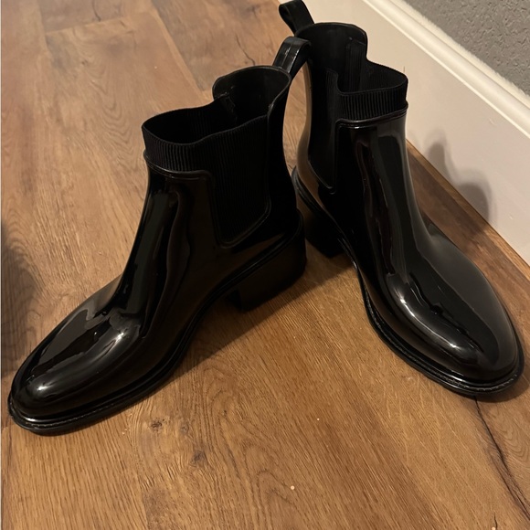 Women’s Black Ankle Boots - Picture 2 of 6